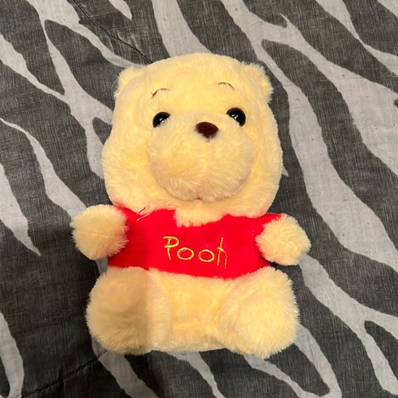 Winnie the Pooh stuffie - Picture 1 of 4